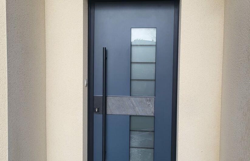 PORTE D'ENTREE ALU  MONTREUIL JUIGNE 49460