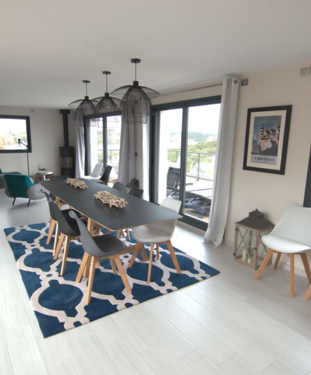 Comment un menuisier à Angers peut-il améliorer l’isolation et la sécurité de votre habitation ?